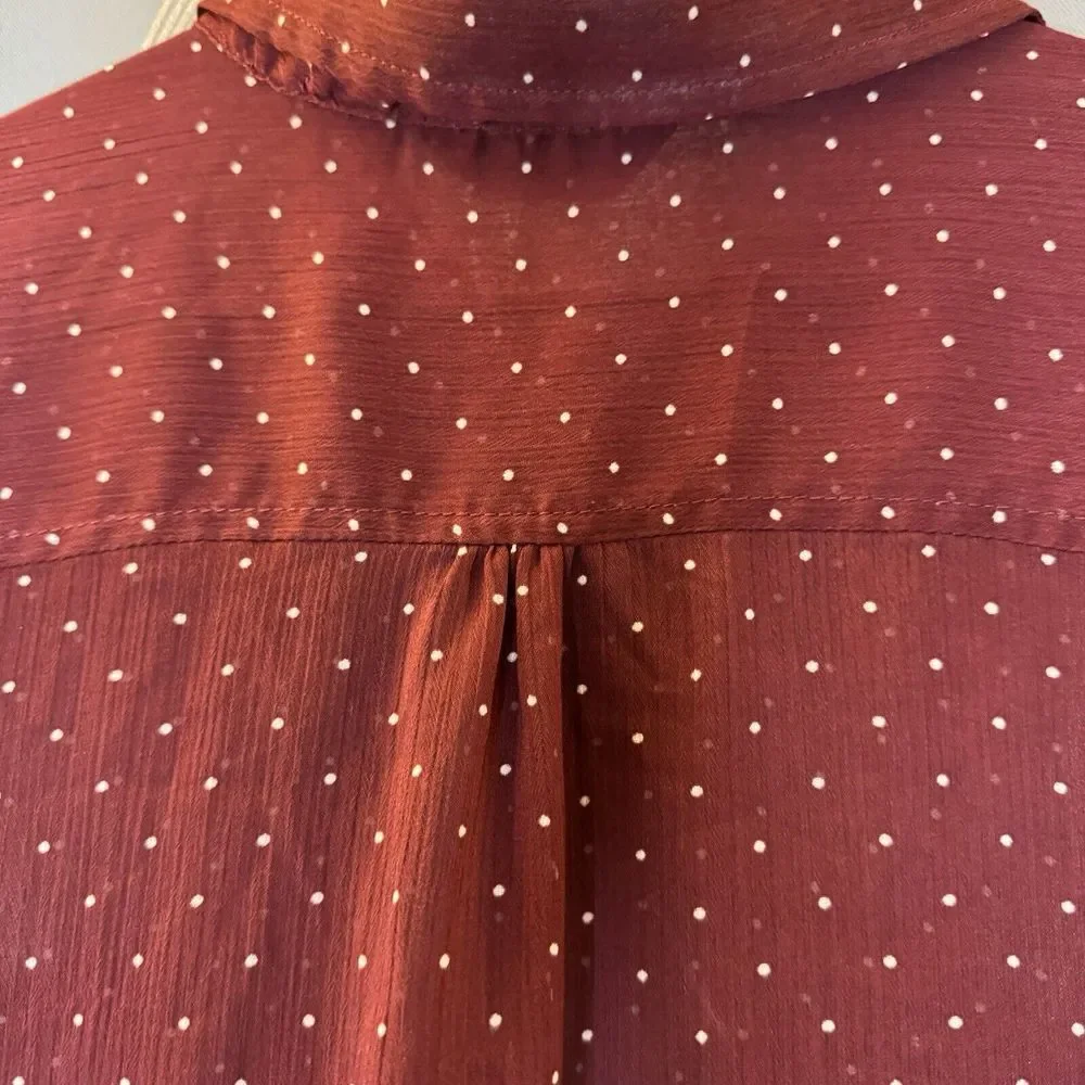 Eddie Bauer L Burgundy Long Sleeve Semi‎ Sheer Blouse Button Up Polka Dots - Picture 11 of 16